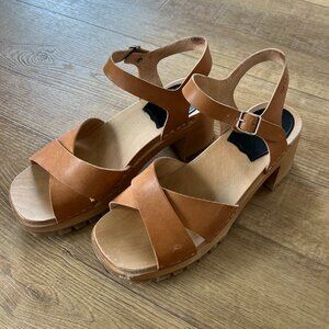 EUC Swedish Hasbeens chunky cross sandal nature 38 7.5 8 8.5 brown leather clog